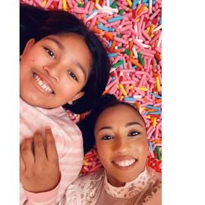 Meet your Posher, Stephanie